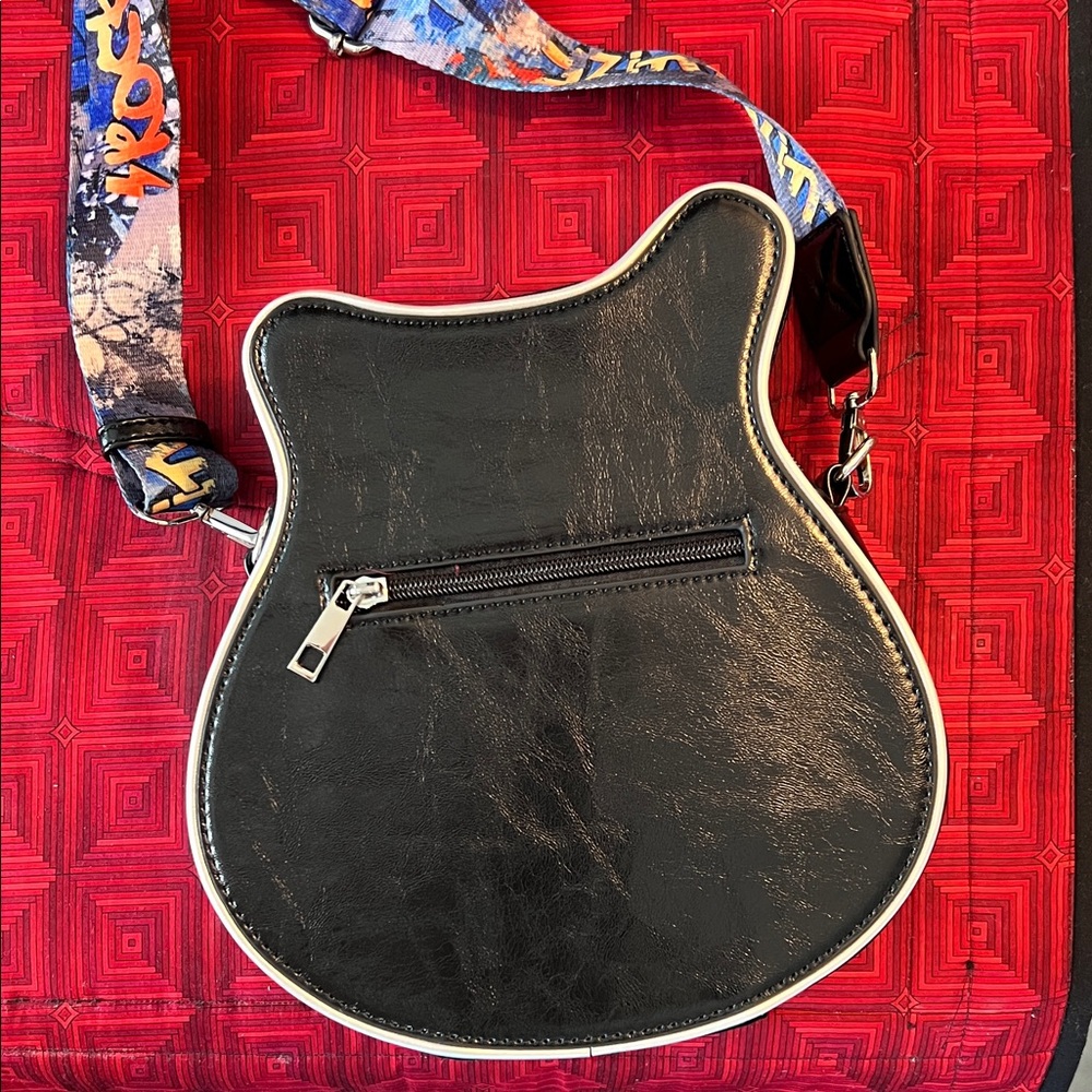 Guitar Shaped Black and Cream Crossbody Bag - Picture 2 of 4